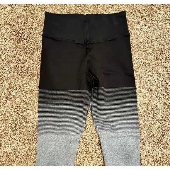 NUX NeW athletic leggings - size M black and gray ombré - Picture 7 of 8